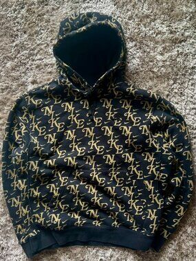 Nike Sportswear Club Monogram Hoodie Pullover Black FZ2230-010 Men's Size Medium